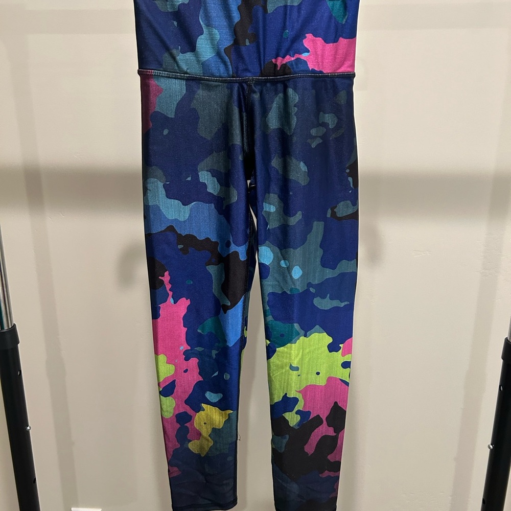 Terez multi color camouflage crop leggings